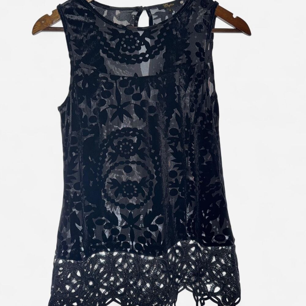 Black Sheer Lace Sleeveless Blouse with Keyhole Back (Size Small)
